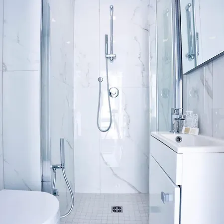 Duel Smart Toledo Apartment *